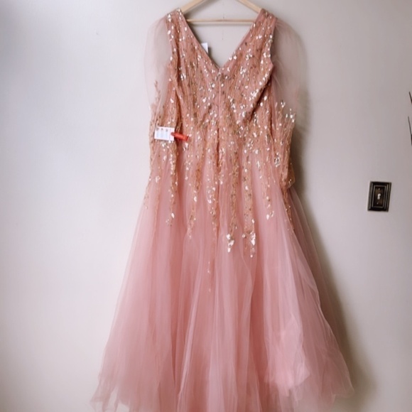 NWT Mac Duggal 20295 Embellished V Neck Long Sleeve A Line Gown Pink Size 16 - Picture 9 of 12